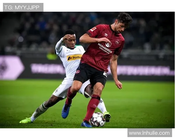 湘南海洋与乌队的激烈对决揭示了足球战术与团队协作的重要性